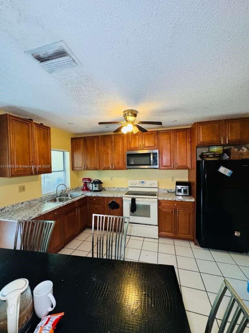 3405 NW 82nd Ave, Coral Springs, FL 33065 Photo