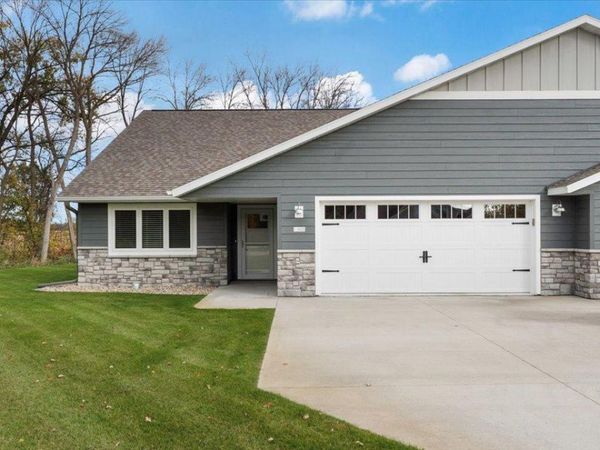 423 Old Glory Drive NE, Alexandria, MN 56308
