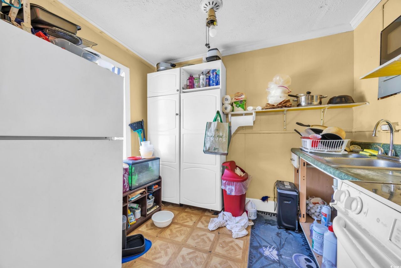 1616 Perrin Dr. Photo 34