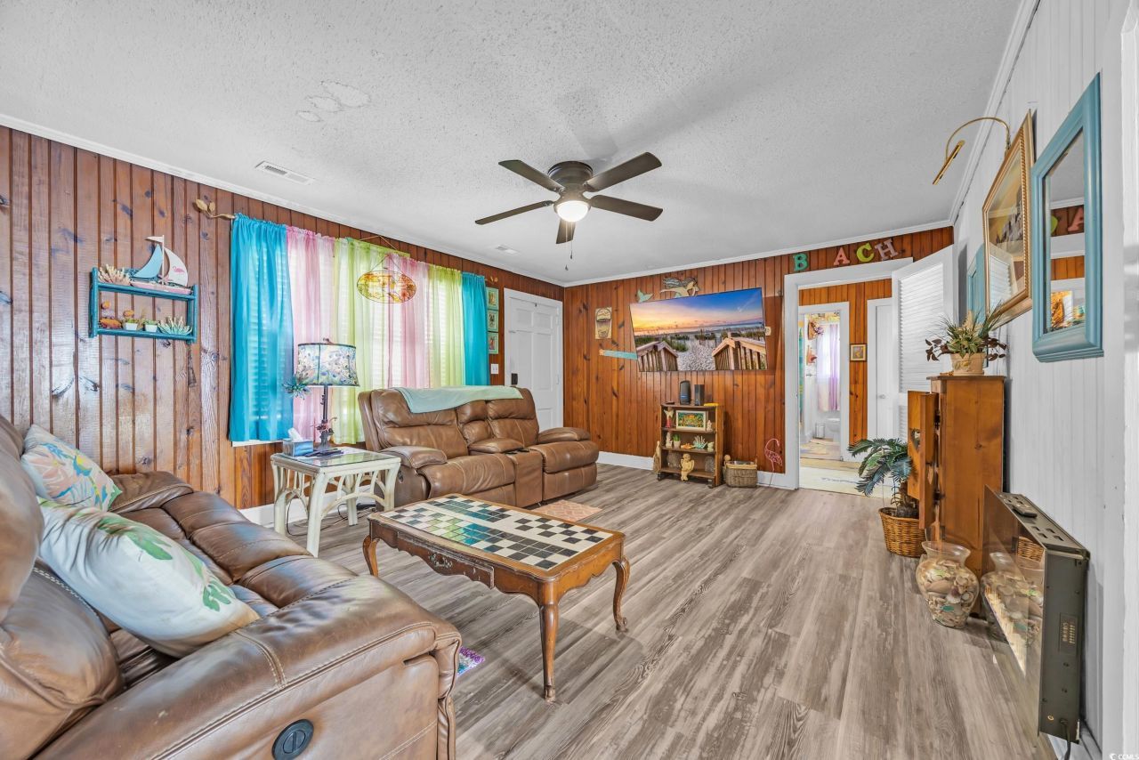 1616 Perrin Dr. Photo 4