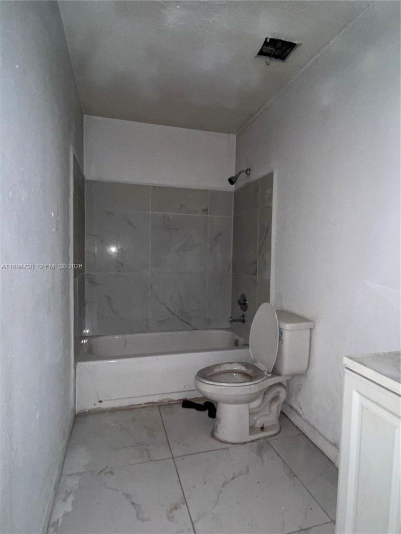 3954 NW 182nd Ln, Miami Gardens, FL 33055 Photo