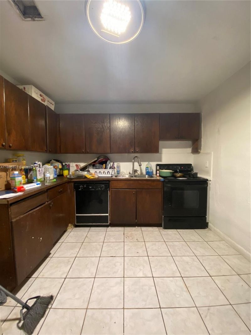 3956 NW 182nd Ln, Miami Gardens, FL 33055 Photo