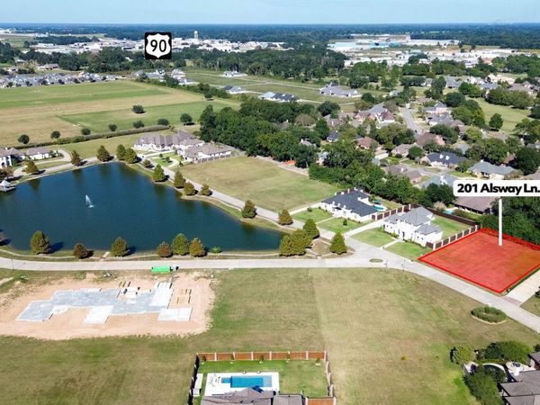 201 Alsway Lane, Broussard, LA 70518