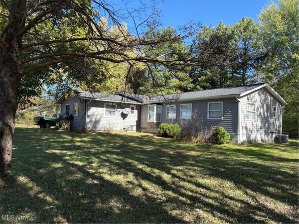 2477 Trellis Place, Roaming Shores, OH 44084