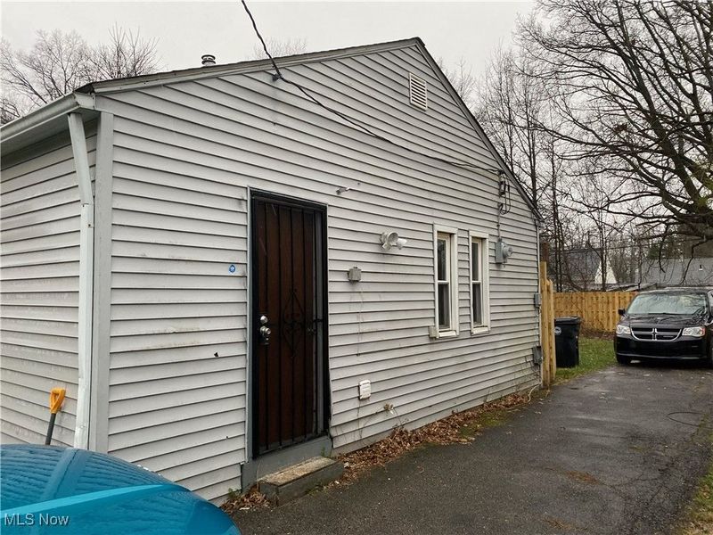 4412 E 144th Street, Cleveland, OH 44128 Photo 10