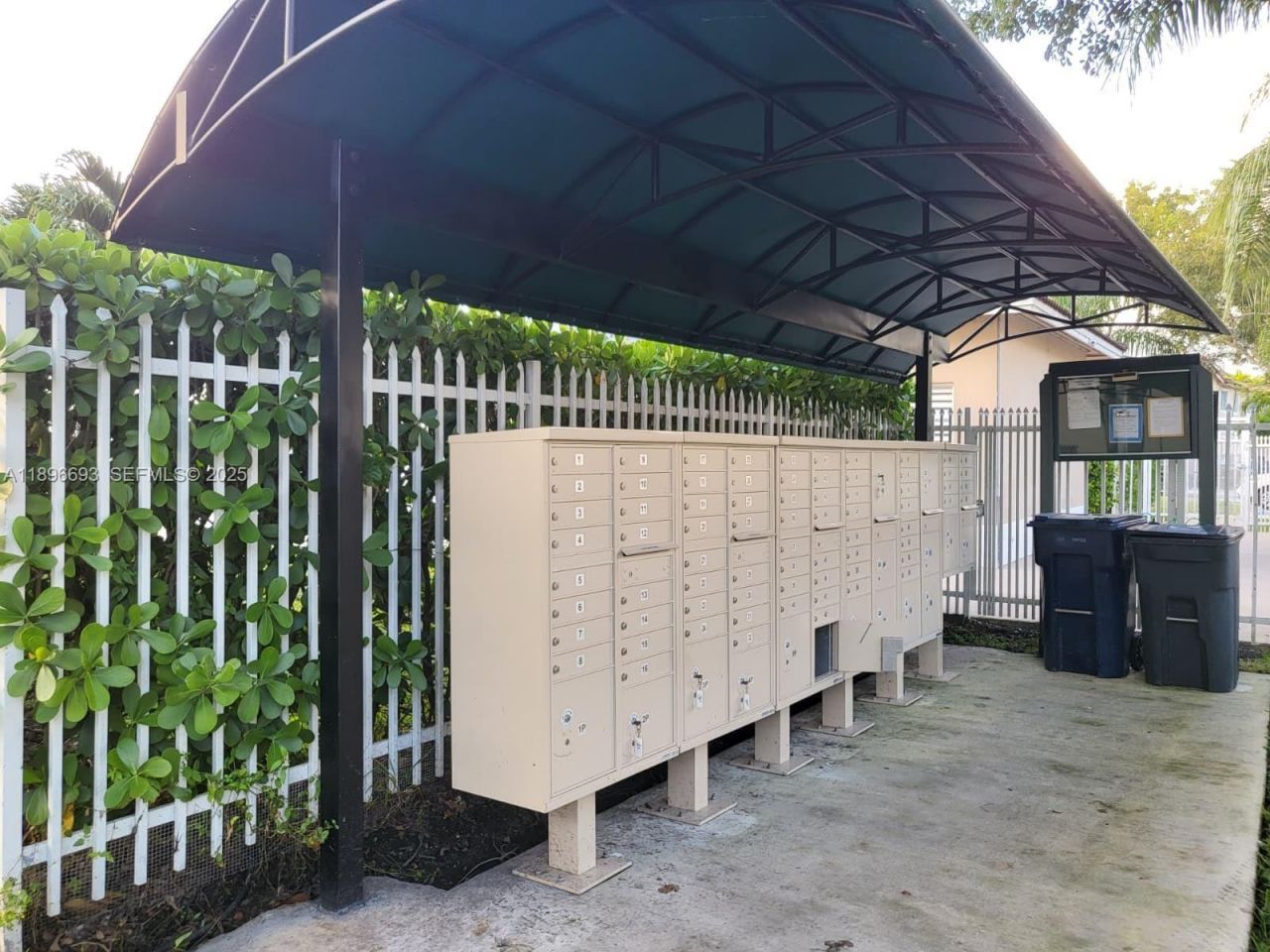 13906 SW 173rd Ter, Unit 13906, Miami, FL 33177 Photo