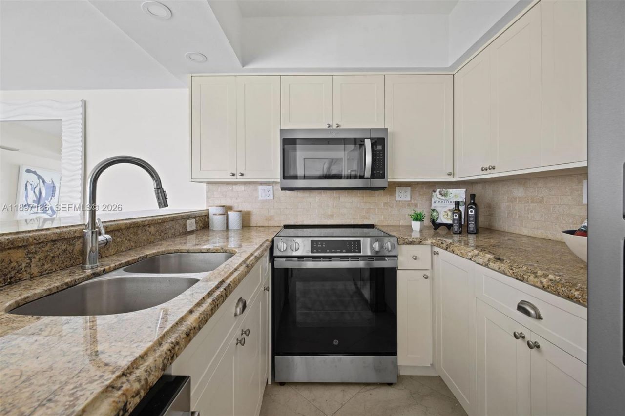 650 West Ave, Unit 1407, Miami Beach, FL 33139 Photo