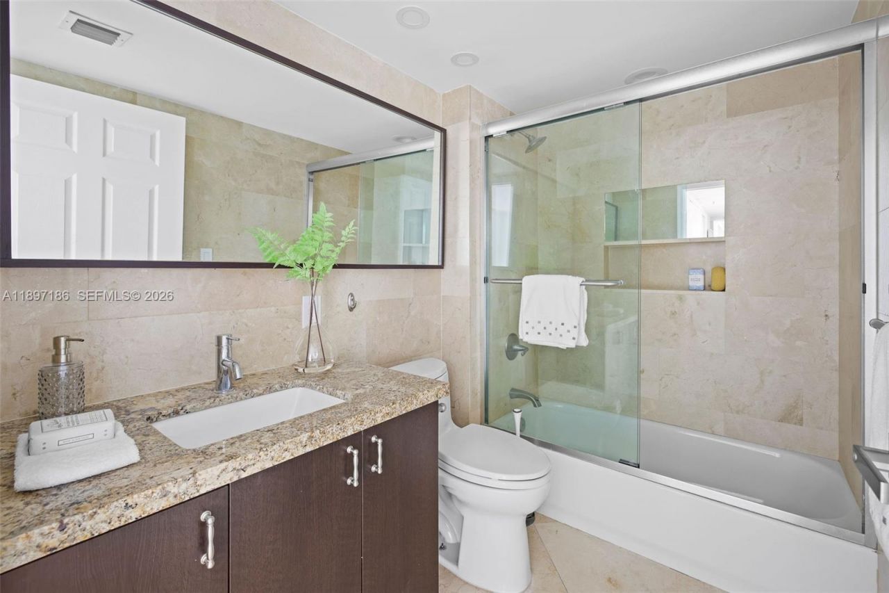 650 West Ave, Unit 1407, Miami Beach, FL 33139 Photo