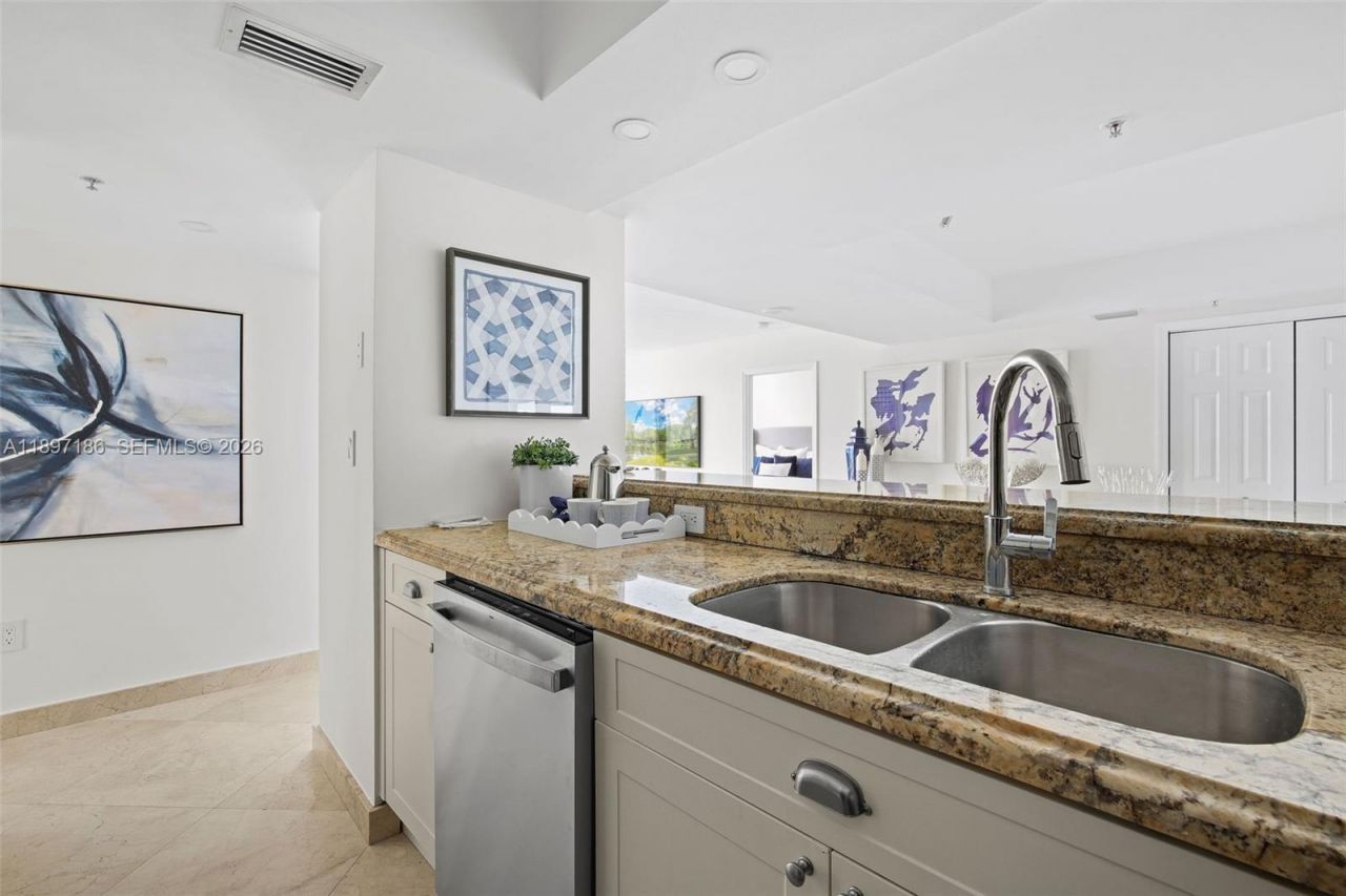 650 West Ave, Unit 1407, Miami Beach, FL 33139 Photo