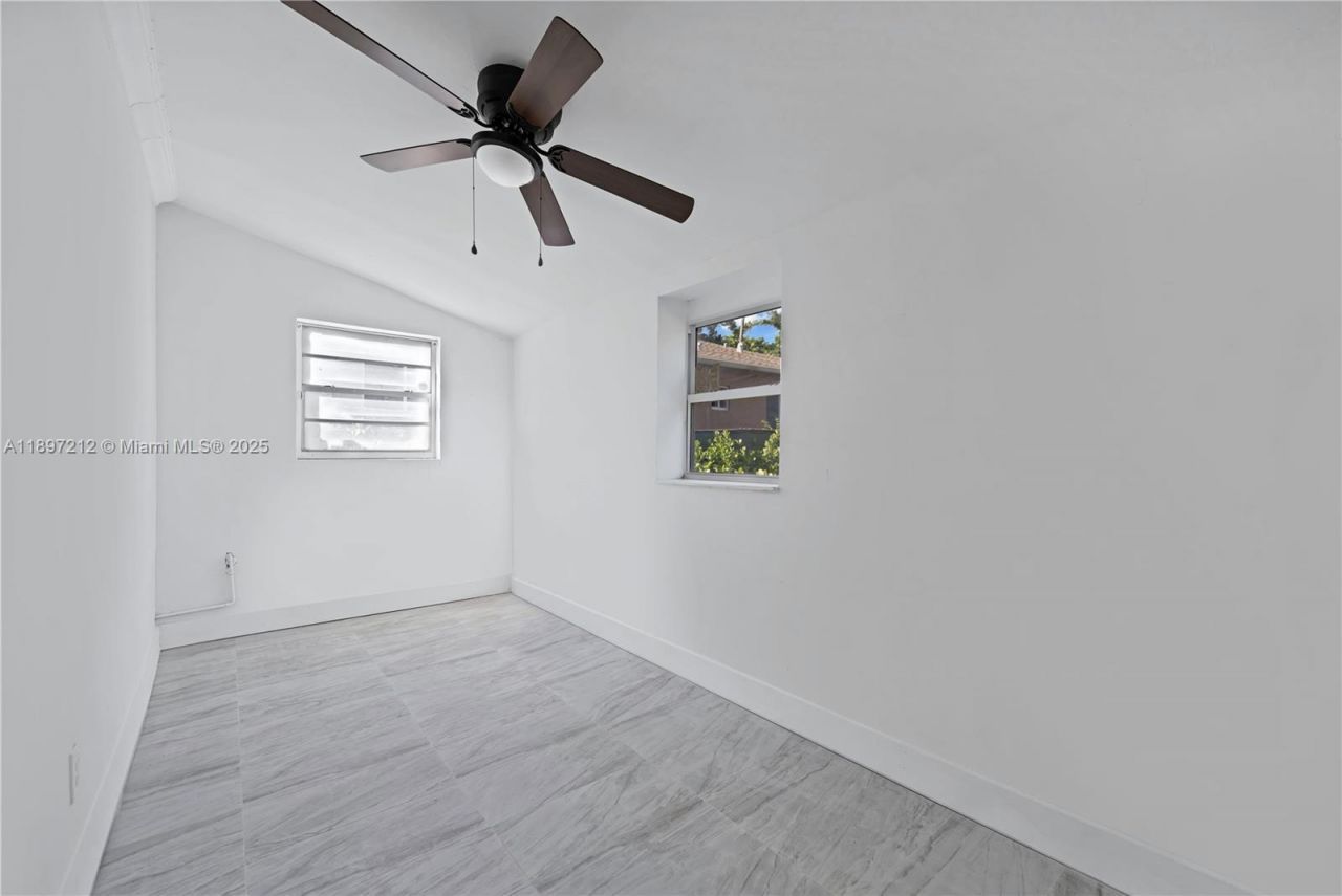 1127 NW 2nd Ave, Fort Lauderdale, FL 33311 Photo