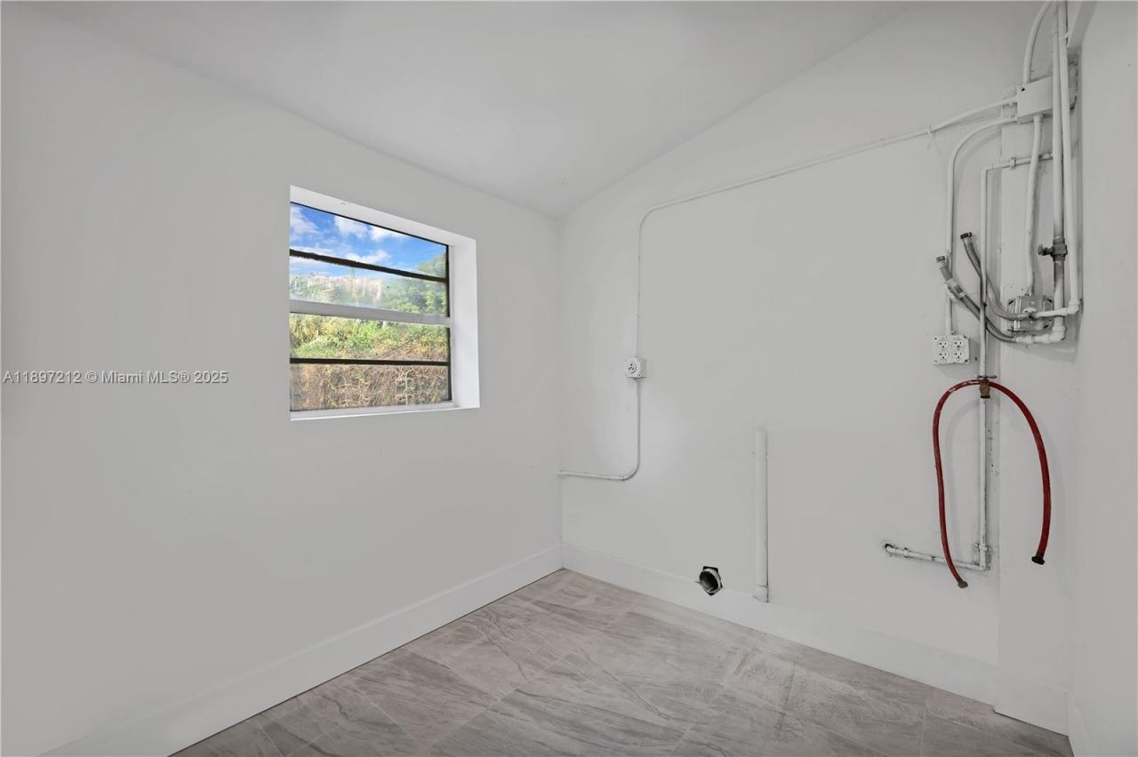 1127 NW 2nd Ave, Fort Lauderdale, FL 33311 Photo