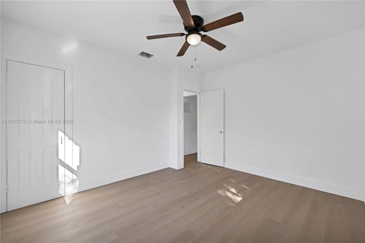 1127 NW 2nd Ave, Fort Lauderdale, FL 33311 Photo