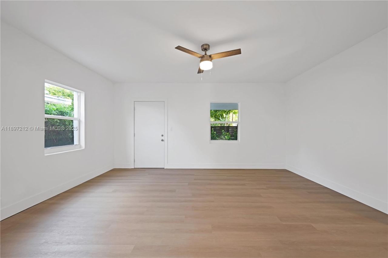 1127 NW 2nd Ave, Fort Lauderdale, FL 33311 Photo