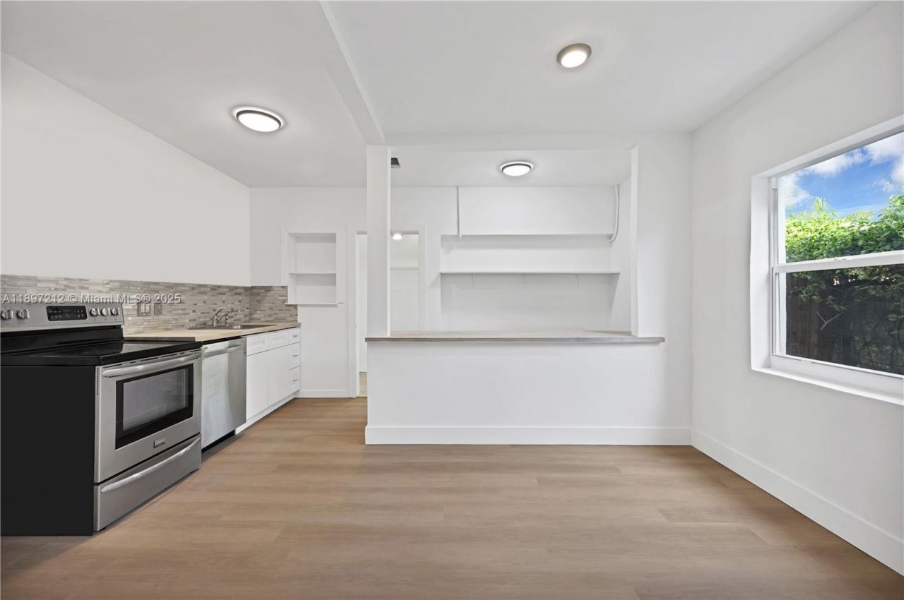 1127 NW 2nd Ave, Fort Lauderdale, FL 33311 Photo