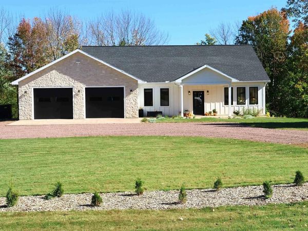 39142 North York Rd, High Bridge, WI 54846