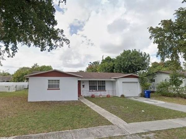 2421 NW 63rd Ave, Sunrise, FL 33313