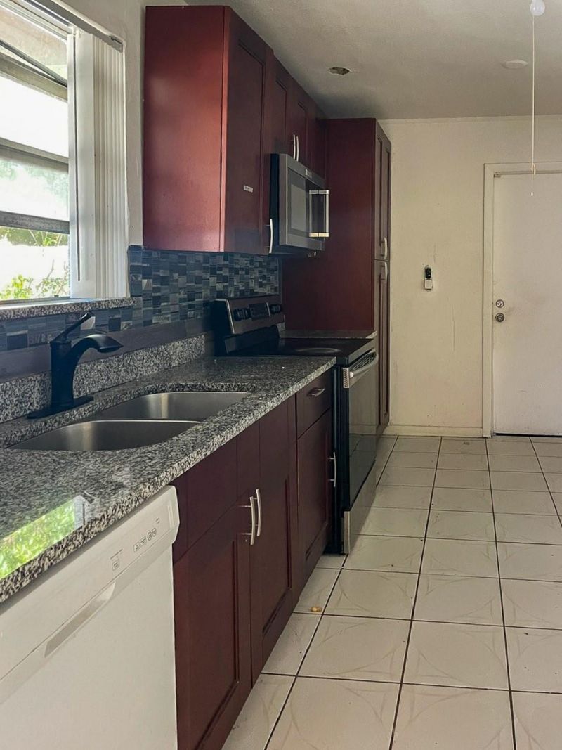 2421 NW 63rd Avenue, Sunrise, FL 33313 Photo