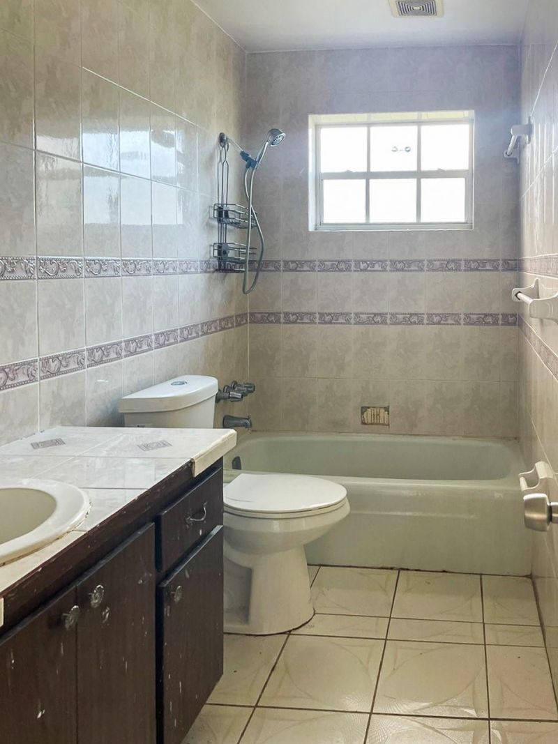 2421 NW 63rd Avenue, Sunrise, FL 33313 Photo