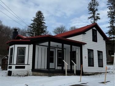 2139 Damon Road, New Woodstock, NY 13122