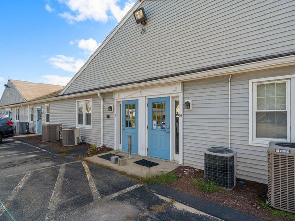 4 Barlows Landing Road, Unit 14, Pocasset, MA 02559