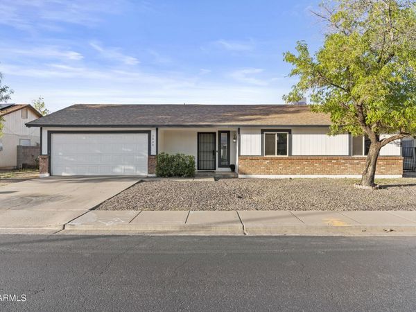 3030 E PUEBLO Avenue, Mesa, AZ 85204
