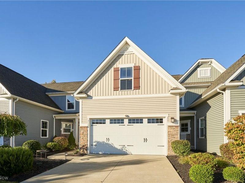 3164 Old Mill Drive, Cuyahoga Falls, OH 44223 Photo 2