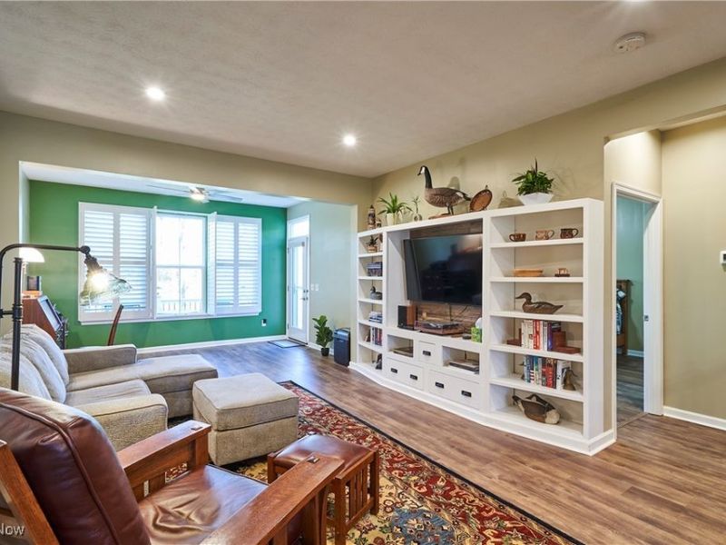 3164 Old Mill Drive, Cuyahoga Falls, OH 44223 Photo 5