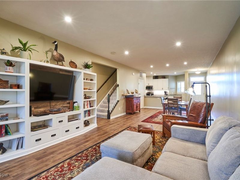 3164 Old Mill Drive, Cuyahoga Falls, OH 44223 Photo 8