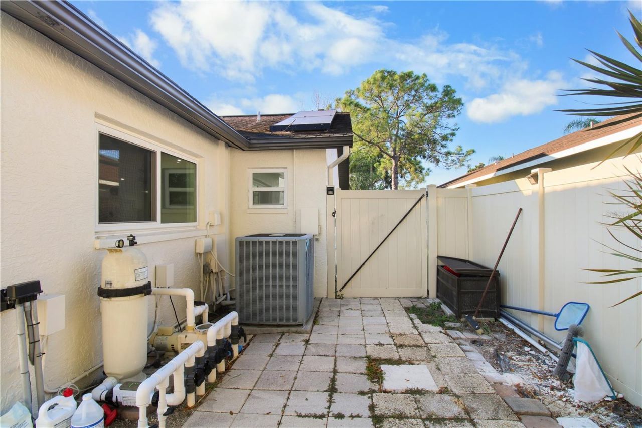 7215 121st Terrace, Largo, FL 33773 Photo