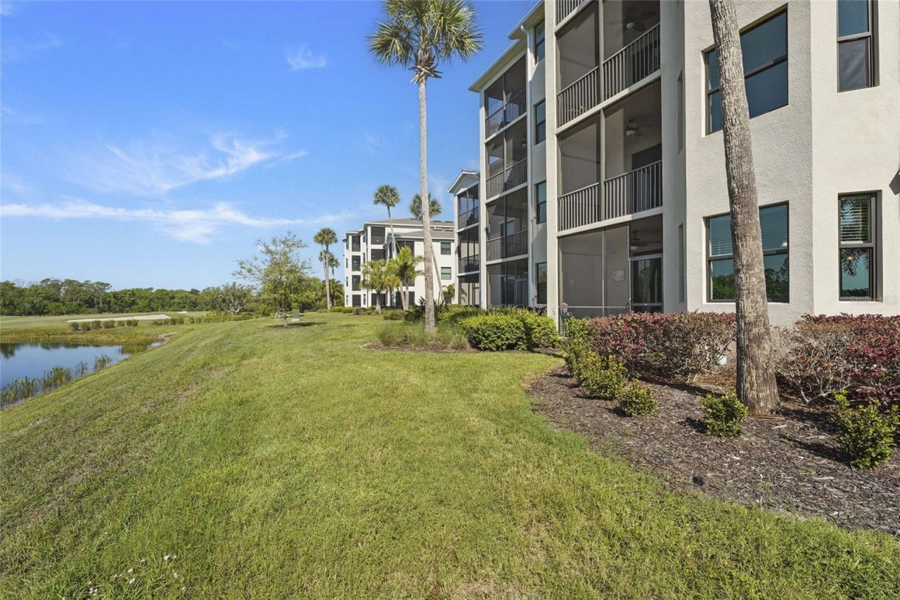 17520 Gawthrop Drive, Unit 106, Lakewood Ranch, FL 34211 Photo