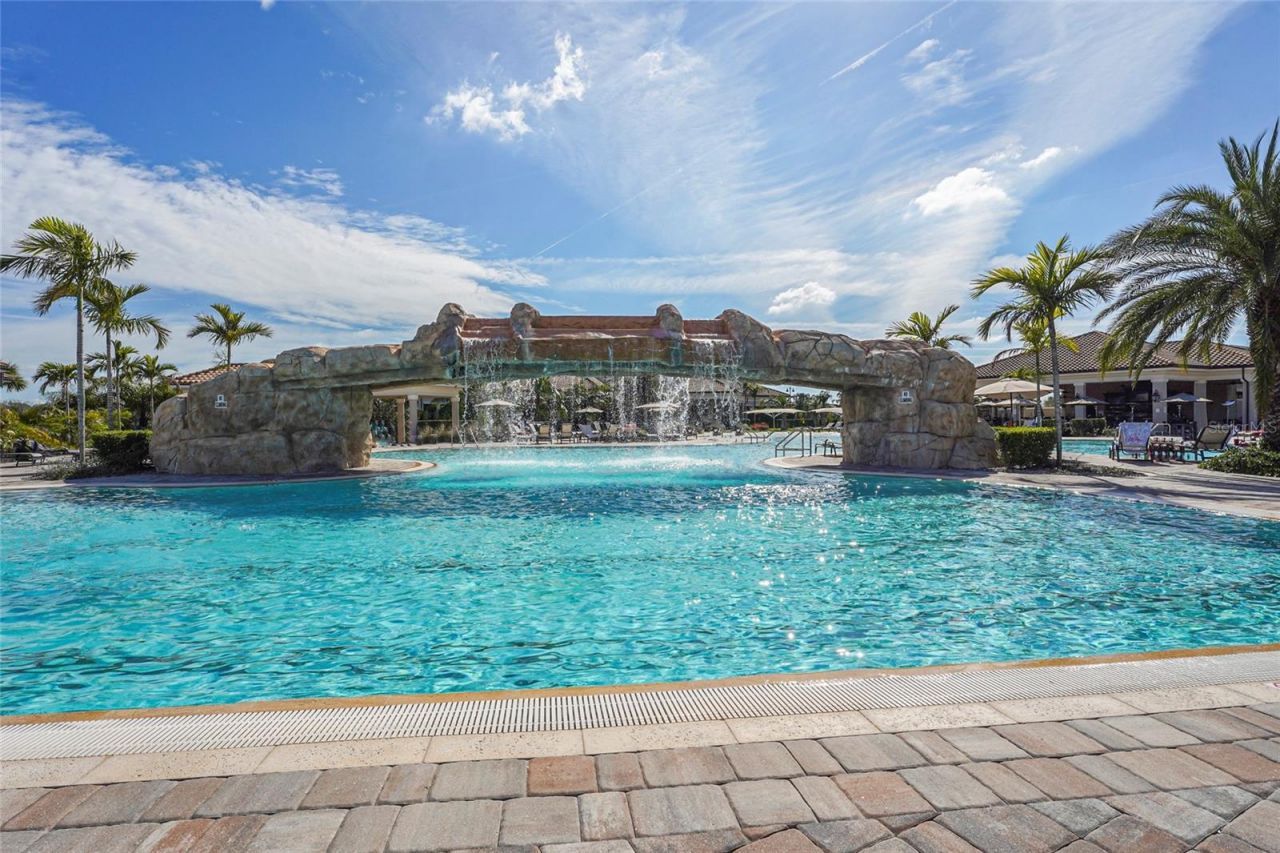 17520 Gawthrop Drive, Unit 106, Lakewood Ranch, FL 34211 Photo