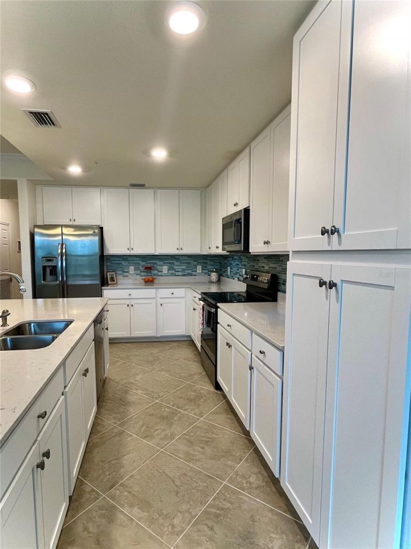 17520 Gawthrop Drive, Unit 106, Lakewood Ranch, FL 34211 Photo