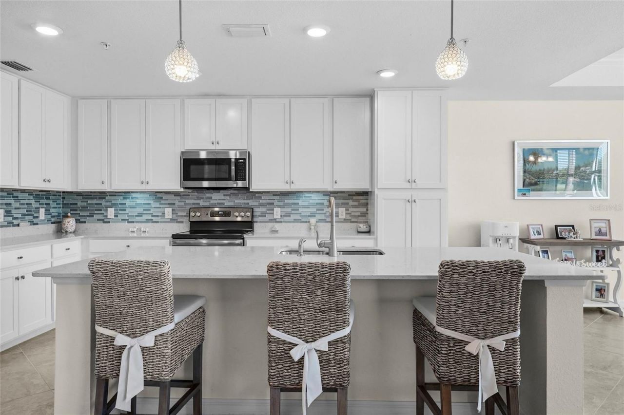 17520 Gawthrop Drive, Unit 106, Lakewood Ranch, FL 34211 Photo