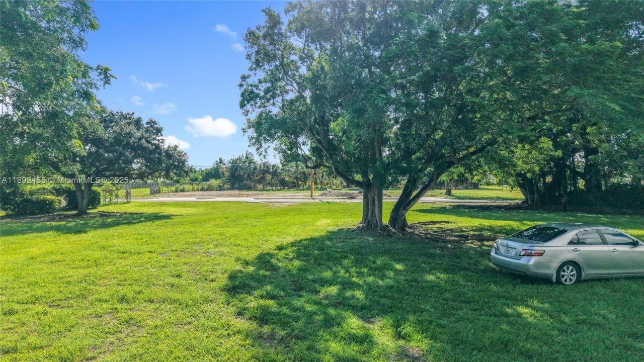 22650 SW 123rd Rd, Miami, FL 33170 Photo