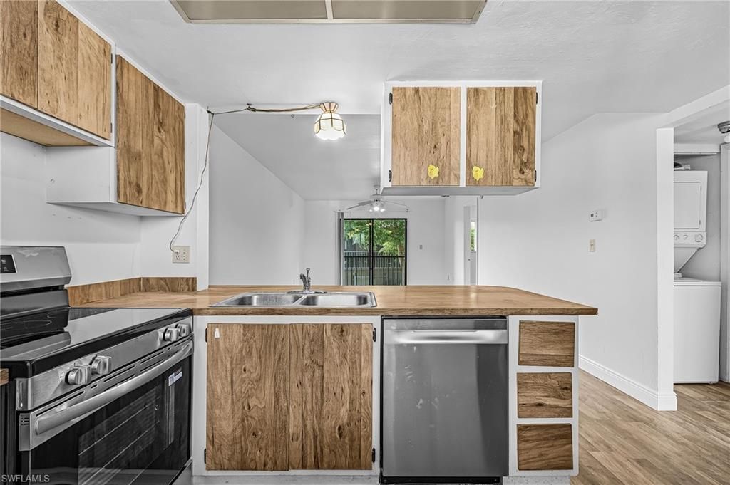 4790 S Cleveland Ave, Unit 908, Fort Myers, FL 33907 Photo