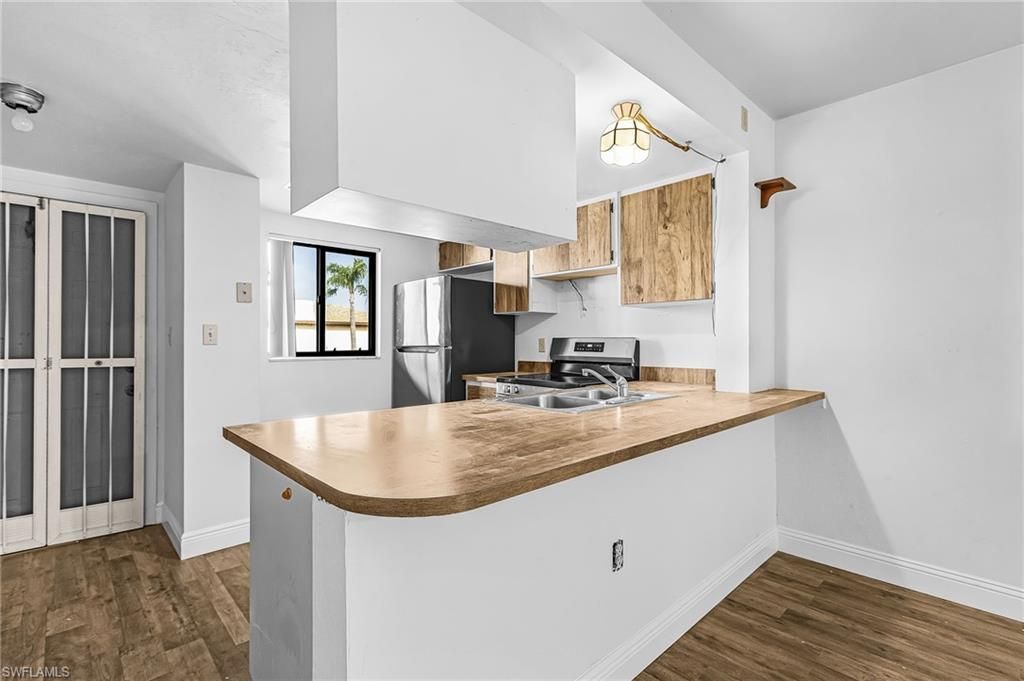 4790 S Cleveland Ave, Unit 908, Fort Myers, FL 33907 Photo
