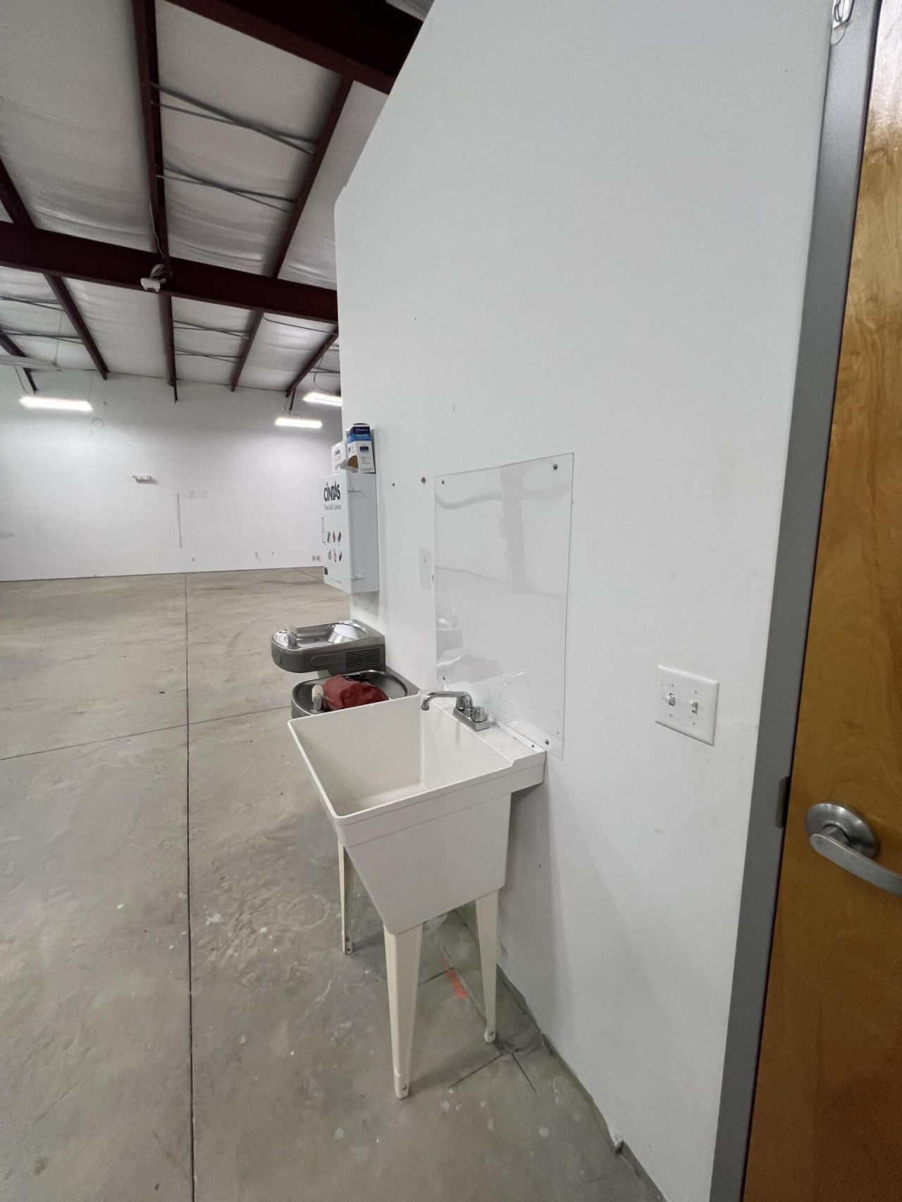 9481 Industrial Center Drive Photo 6