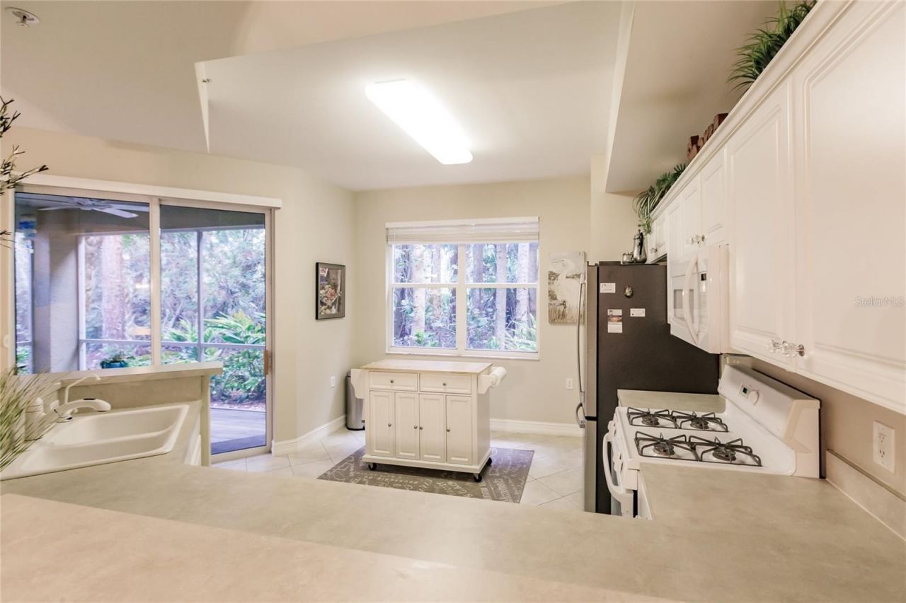 1878 Tarpon Bay Drive S, Unit 102, Naples, FL 34119 Photo