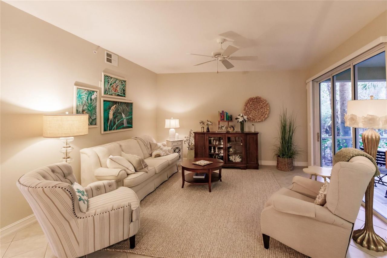 1878 Tarpon Bay Drive S, Unit 102, Naples, FL 34119 Photo