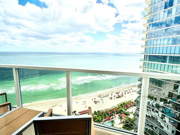 18001 SE Collins Ave, Unit 2111, Sunny Isles Beach, FL 33160