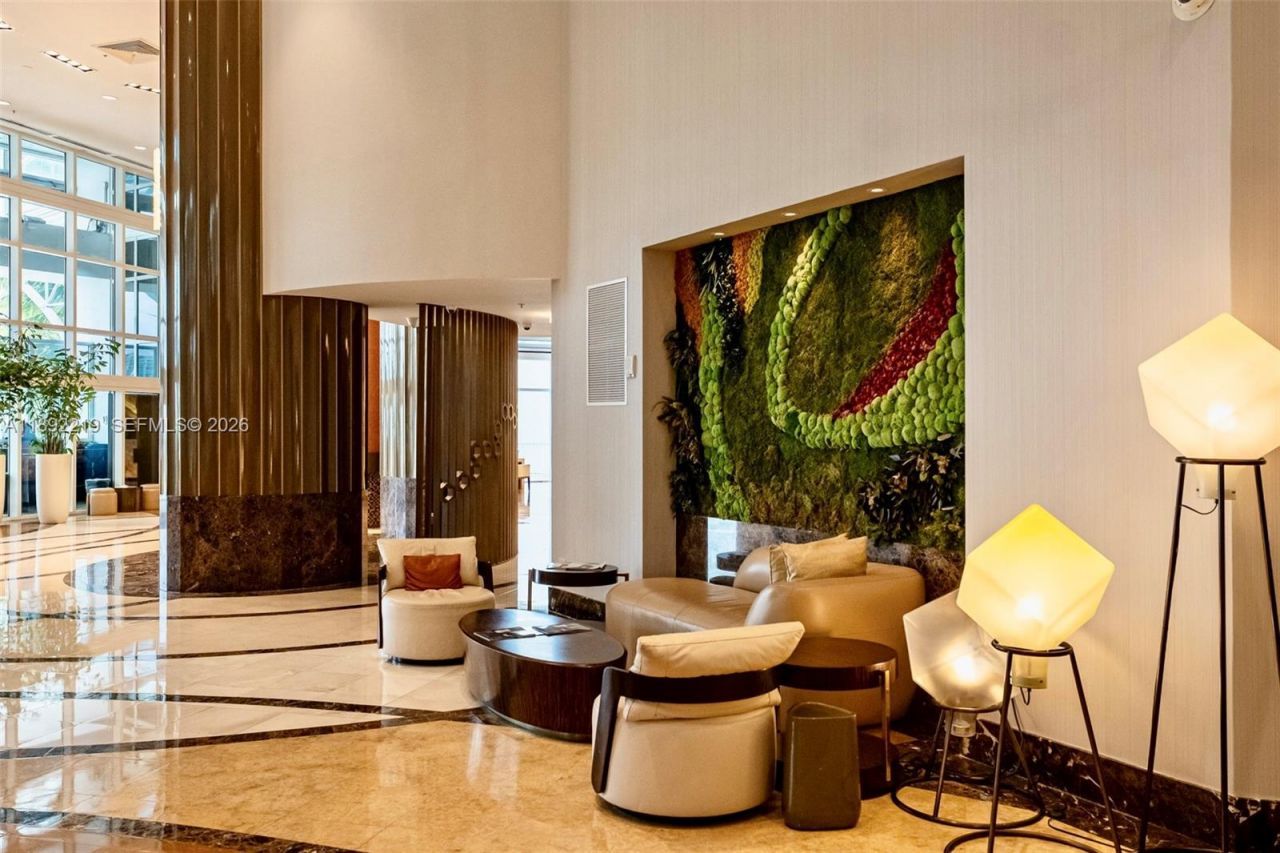 18001 SE Collins Ave, Unit 2111, Sunny Isles Beach, FL 33160 Photo