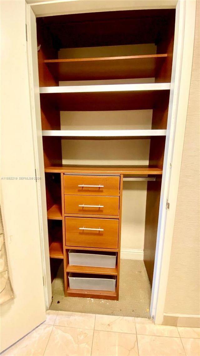 18001 SE Collins Ave, Unit 2111, Sunny Isles Beach, FL 33160 Photo