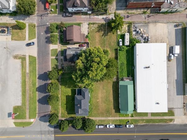 2045 8th, Huntington, WV 25701