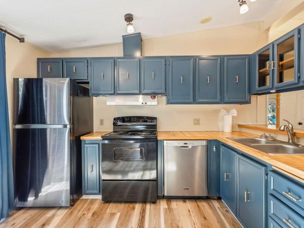 64100 N Hwy 97, Unit 16, Bend, OR 97701