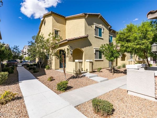 6472 Centennial Skies Court, North Las Vegas, NV 89086