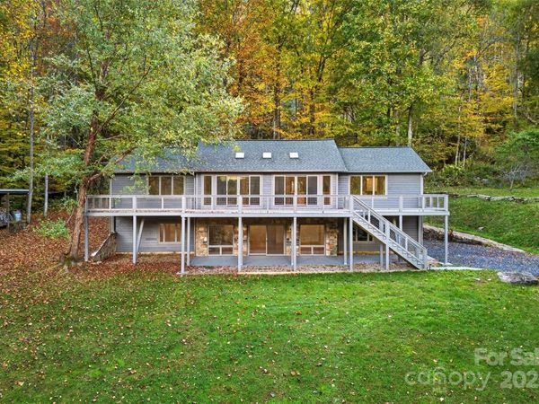 575 Croft Way , Bakersville, NC 28705