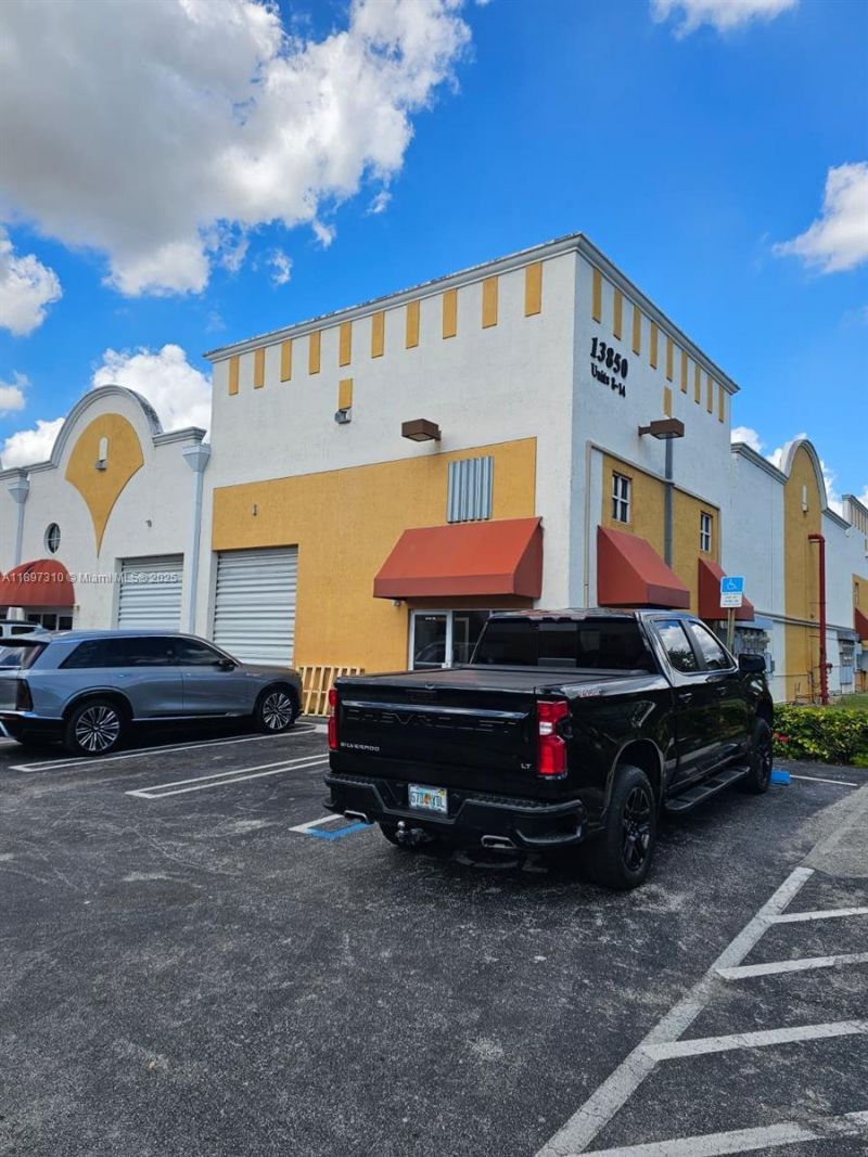 13850 SW 143rd Ct, Unit 14, Miami, FL 33186 Photo