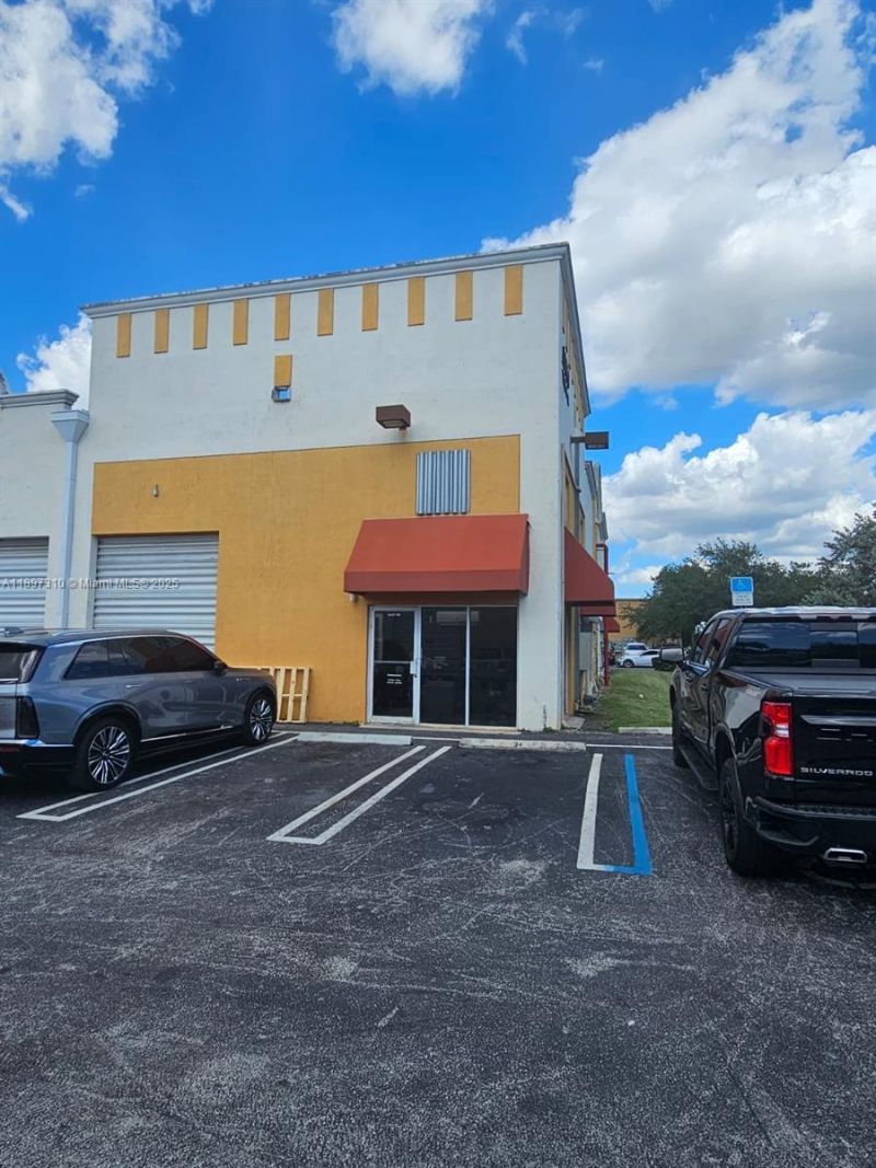 13850 SW 143rd Ct, Unit 14, Miami, FL 33186 Photo