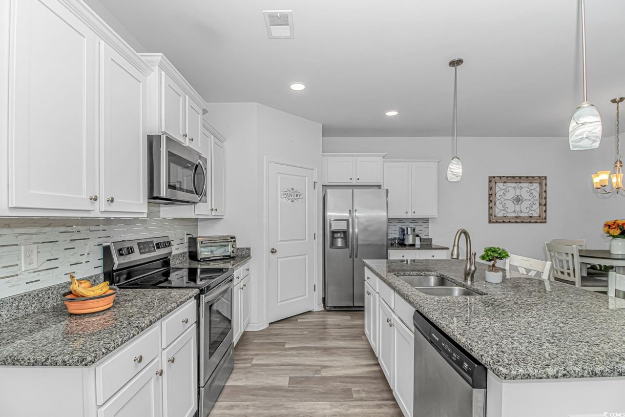 575 Affinity Dr. Photo 6