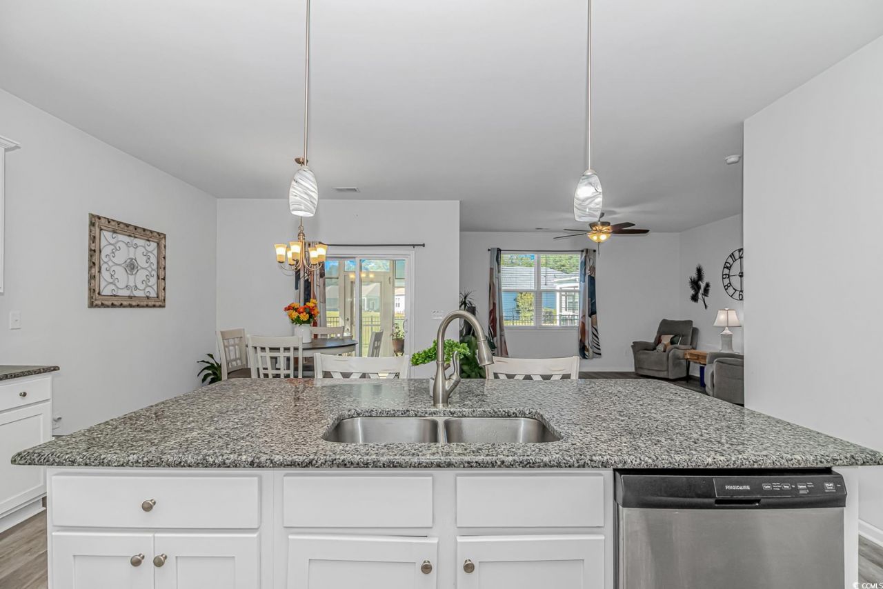 575 Affinity Dr. Photo 7